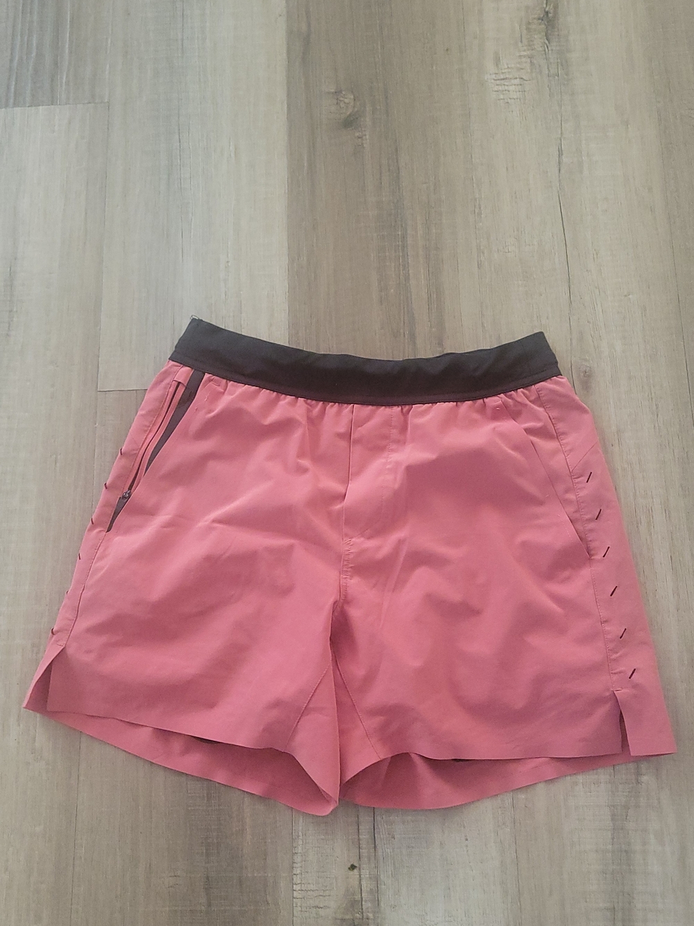 - Performance Running Shorts - Picture 4 of 8